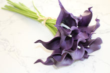 Load image into Gallery viewer, 15 Purple Real Touch Calla Lily