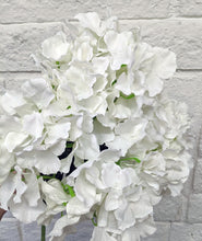 Load image into Gallery viewer, White Bouquet Hydrangea Flower