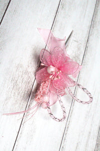 12 Elegant Handmade Boutonniere